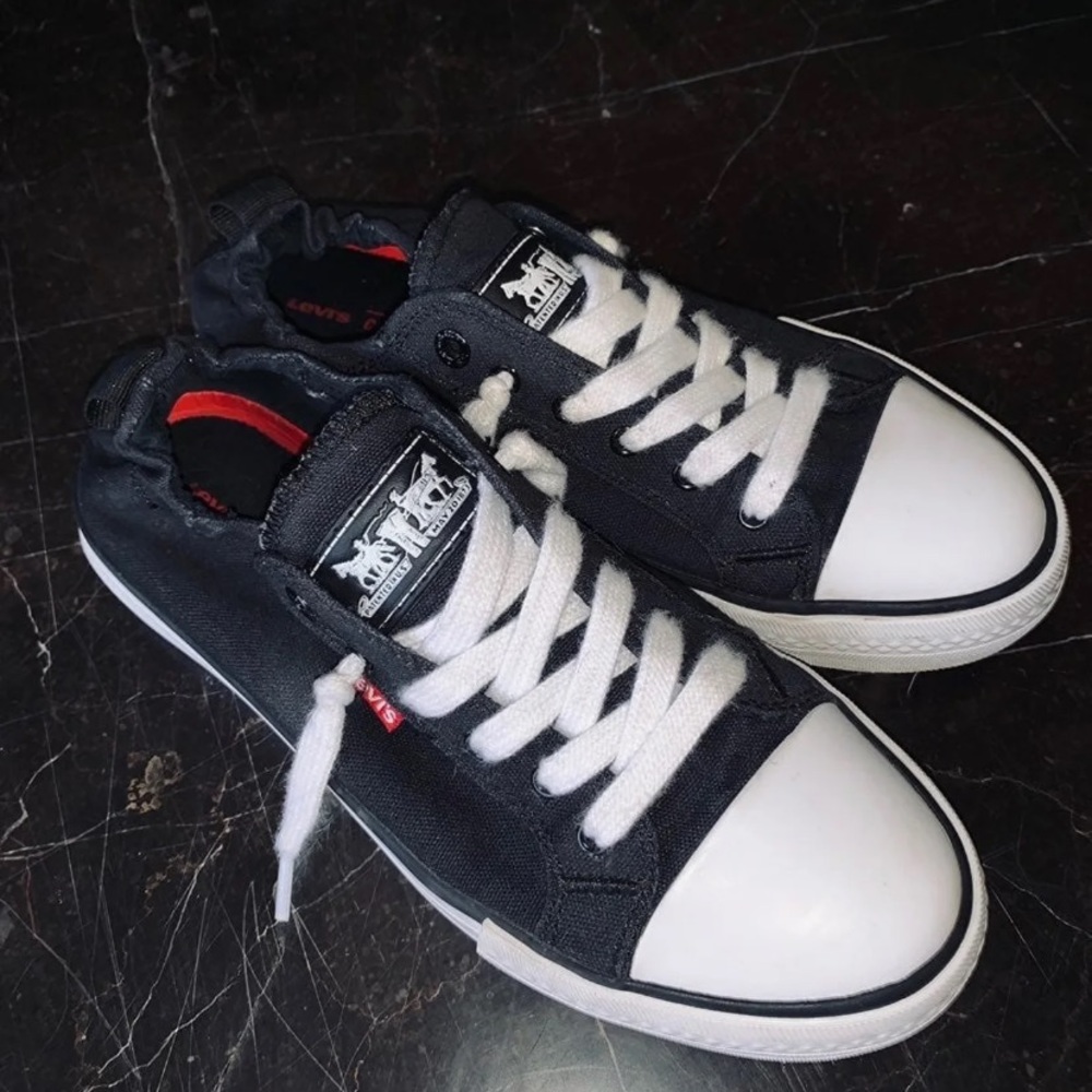 Levi slip ons